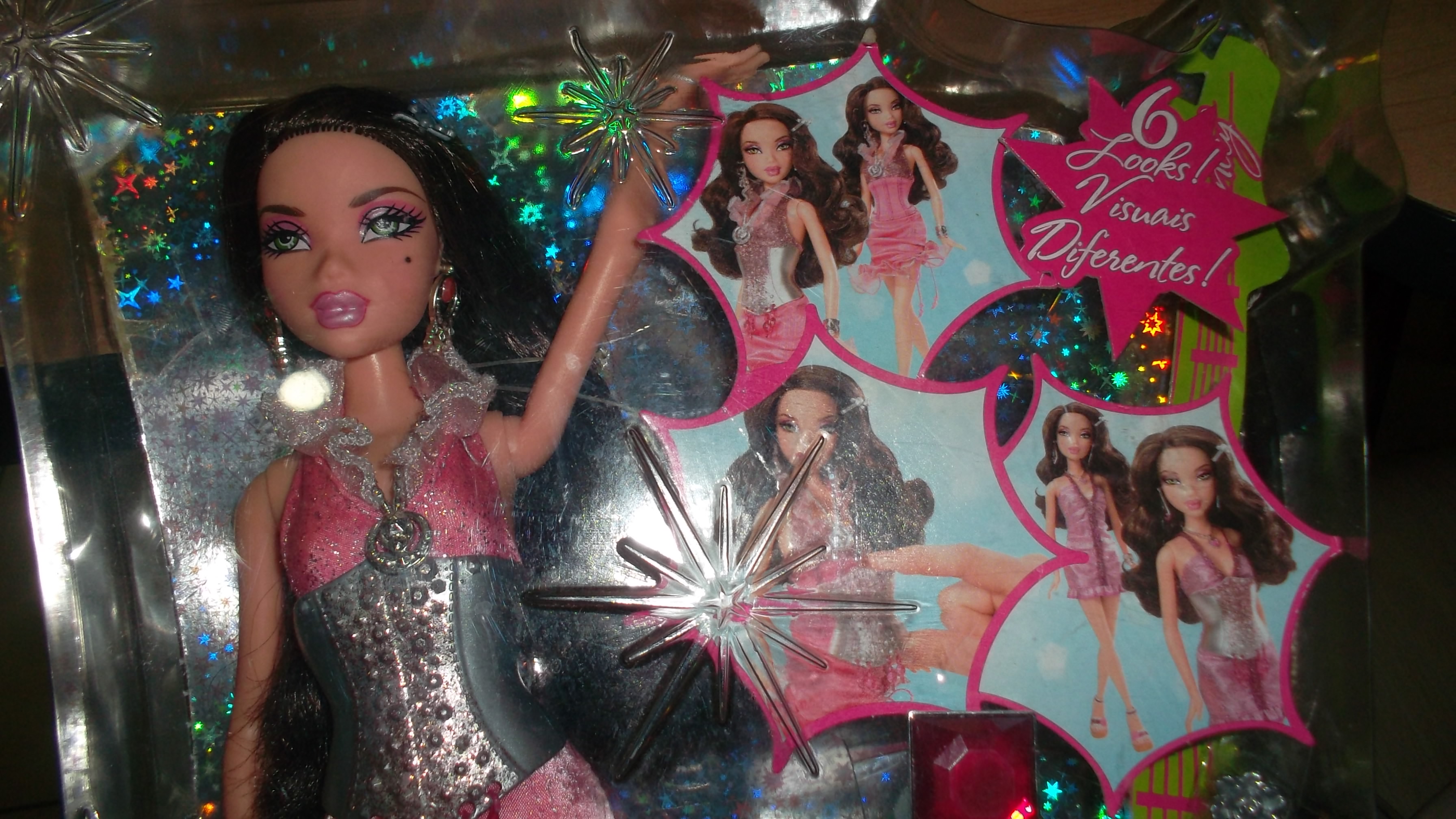 photograph of a My Scene Rockin Awards Delancey doll