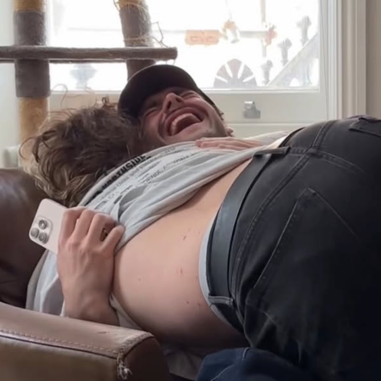 James x Sam (Kiwi) James x Sam (Kiwi)