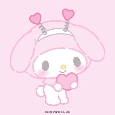 My Melody holding a heart