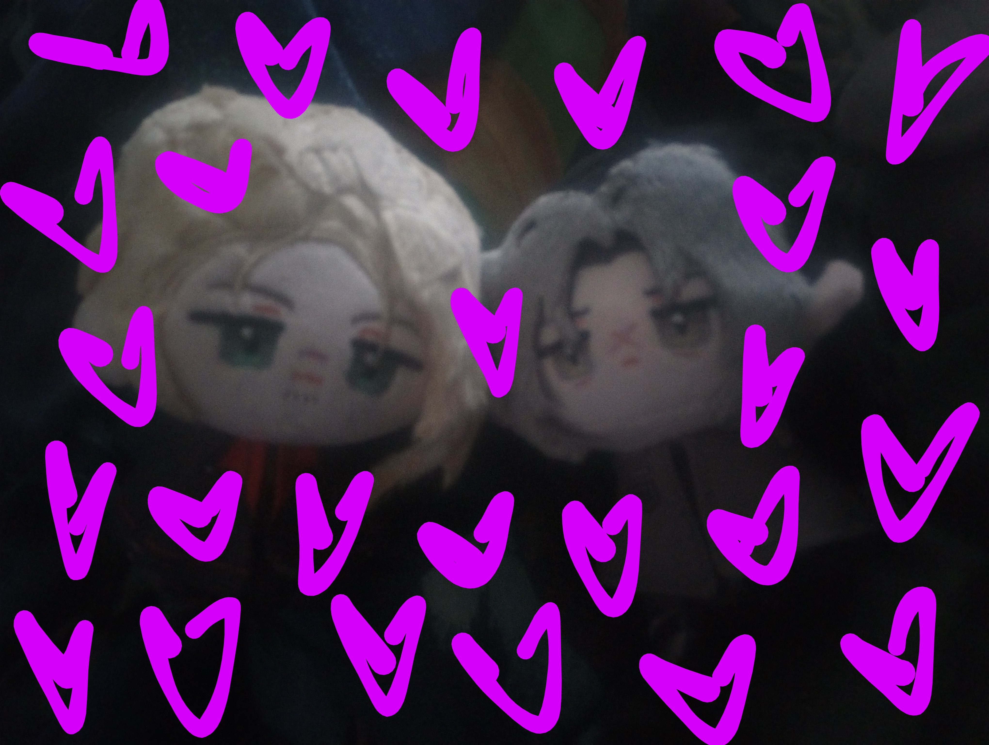 I MAKE THEM KISS FOR FUNSIES!!!