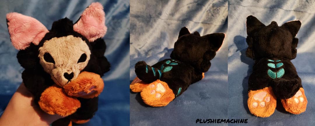 Dear friend commissioned another plush of their OC, Boomer. Done some time in 2020, along with 2 other plushies in their order.