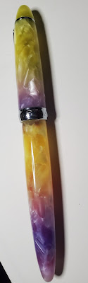 Another photo of my pen, with less-pleasing lighting, to show the variance.