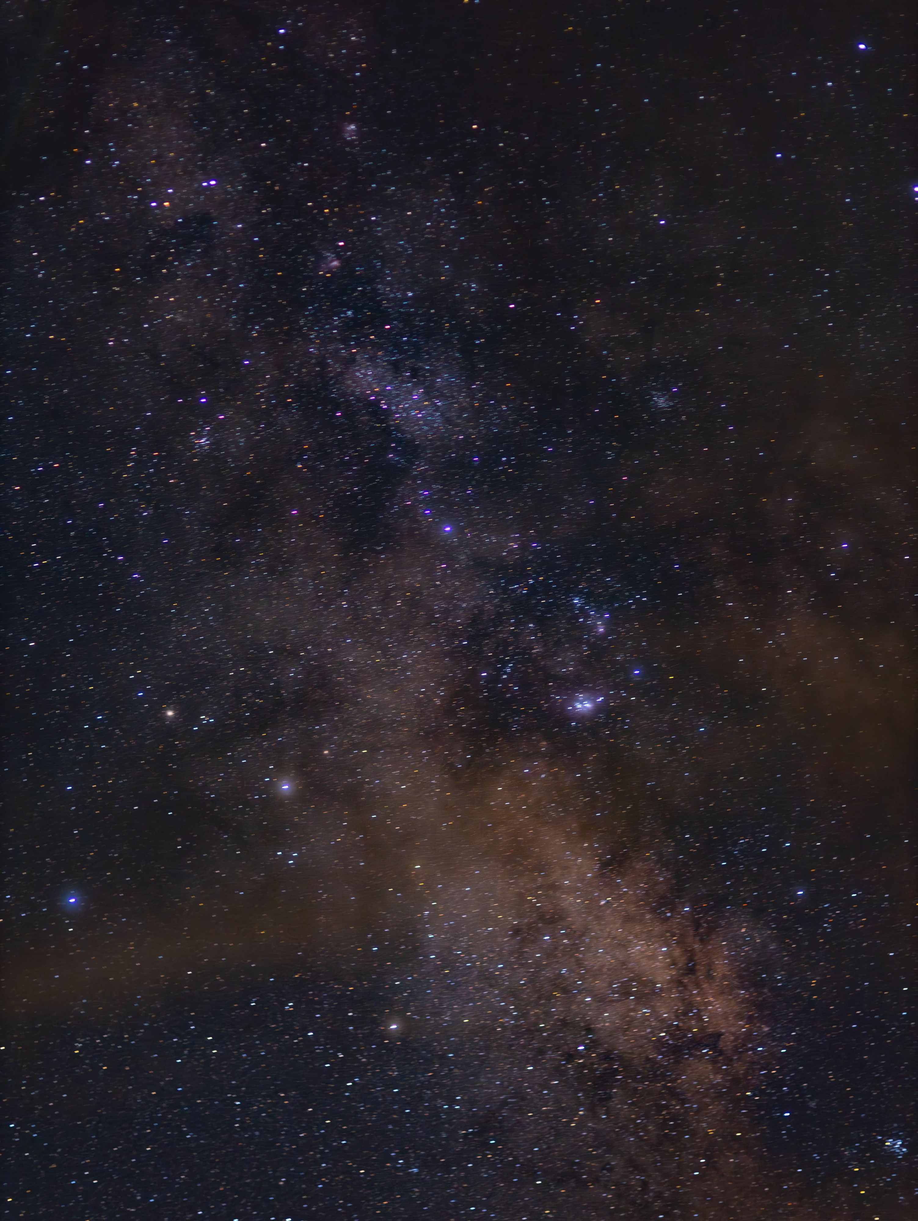 Dense stars and galactic dust in the Milky Way