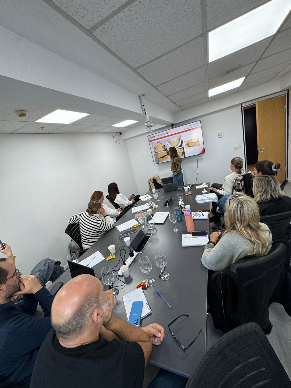 Demostración clínica — UEMC