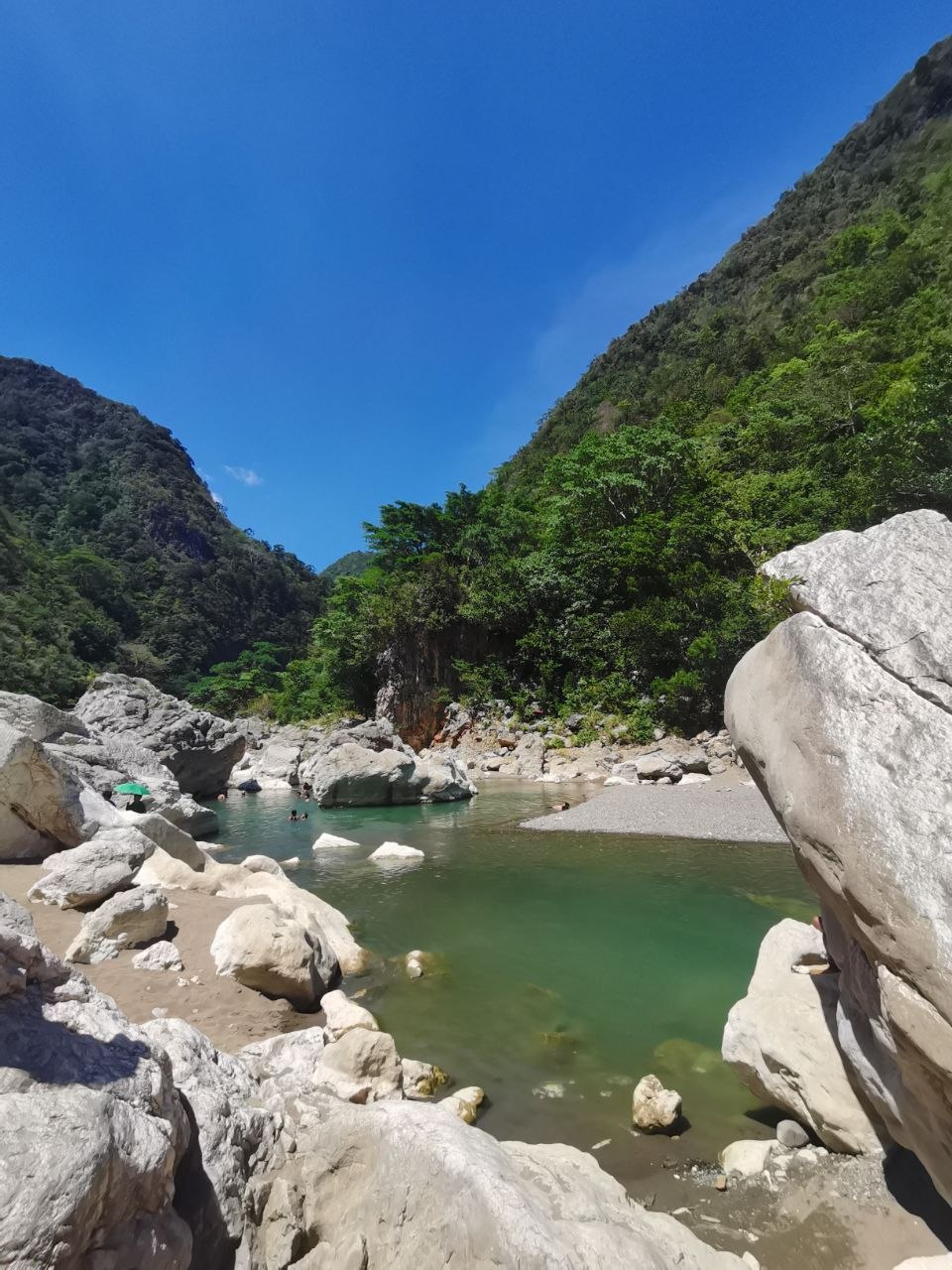 tinipak river