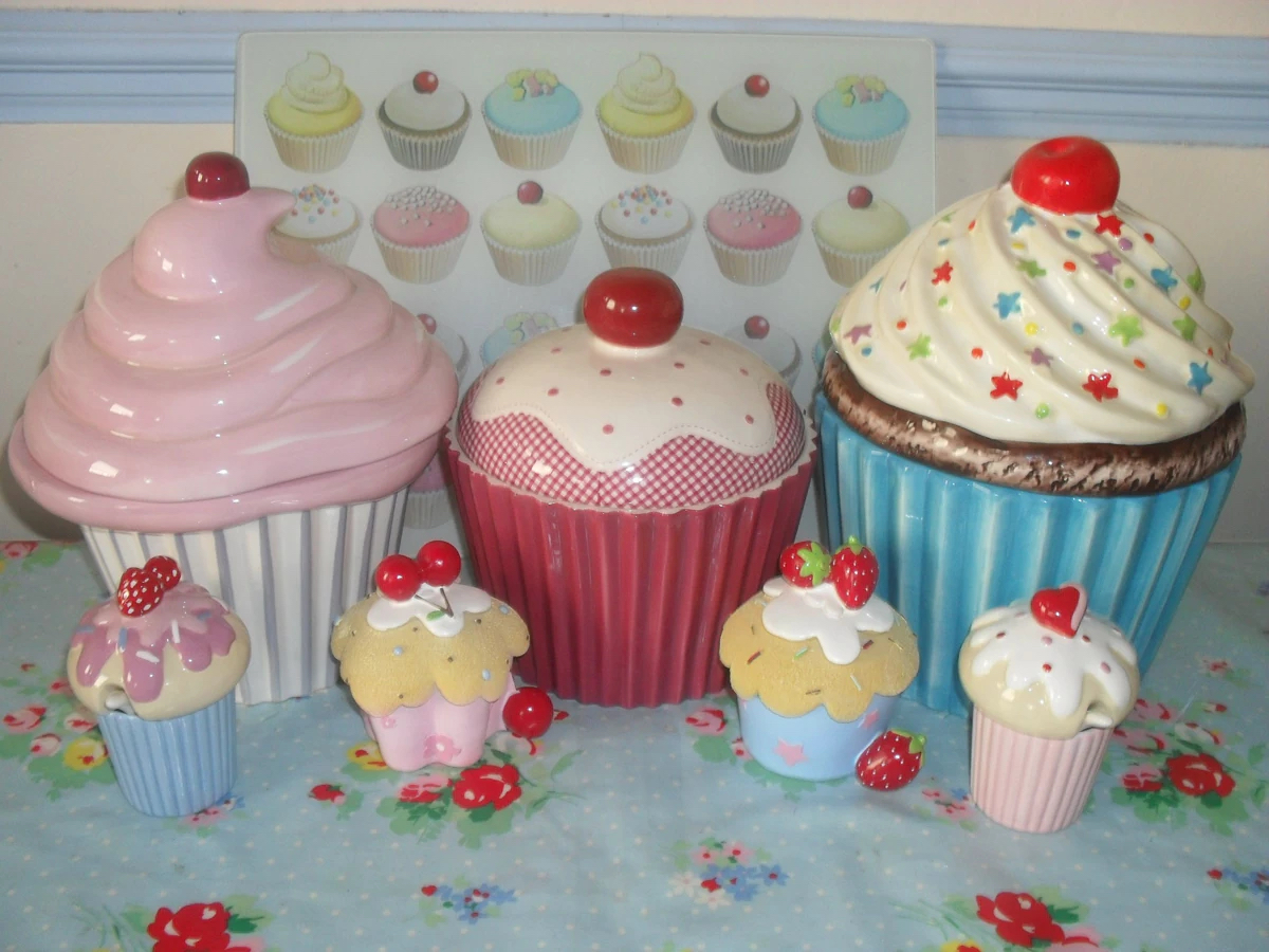 more cupcakes more cupcakes
