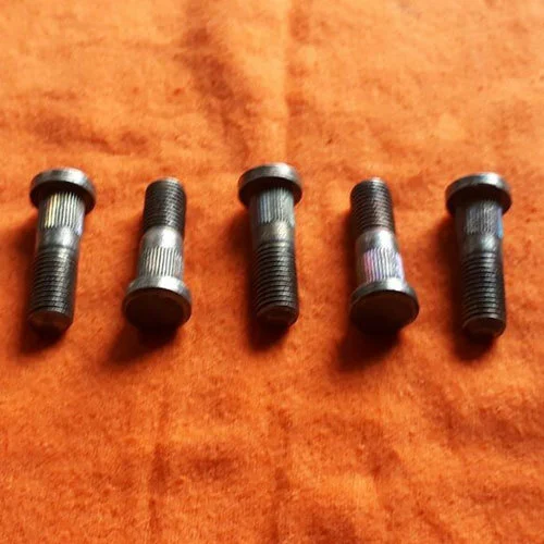 piaggio-ape-bolts-and-studs-500x500