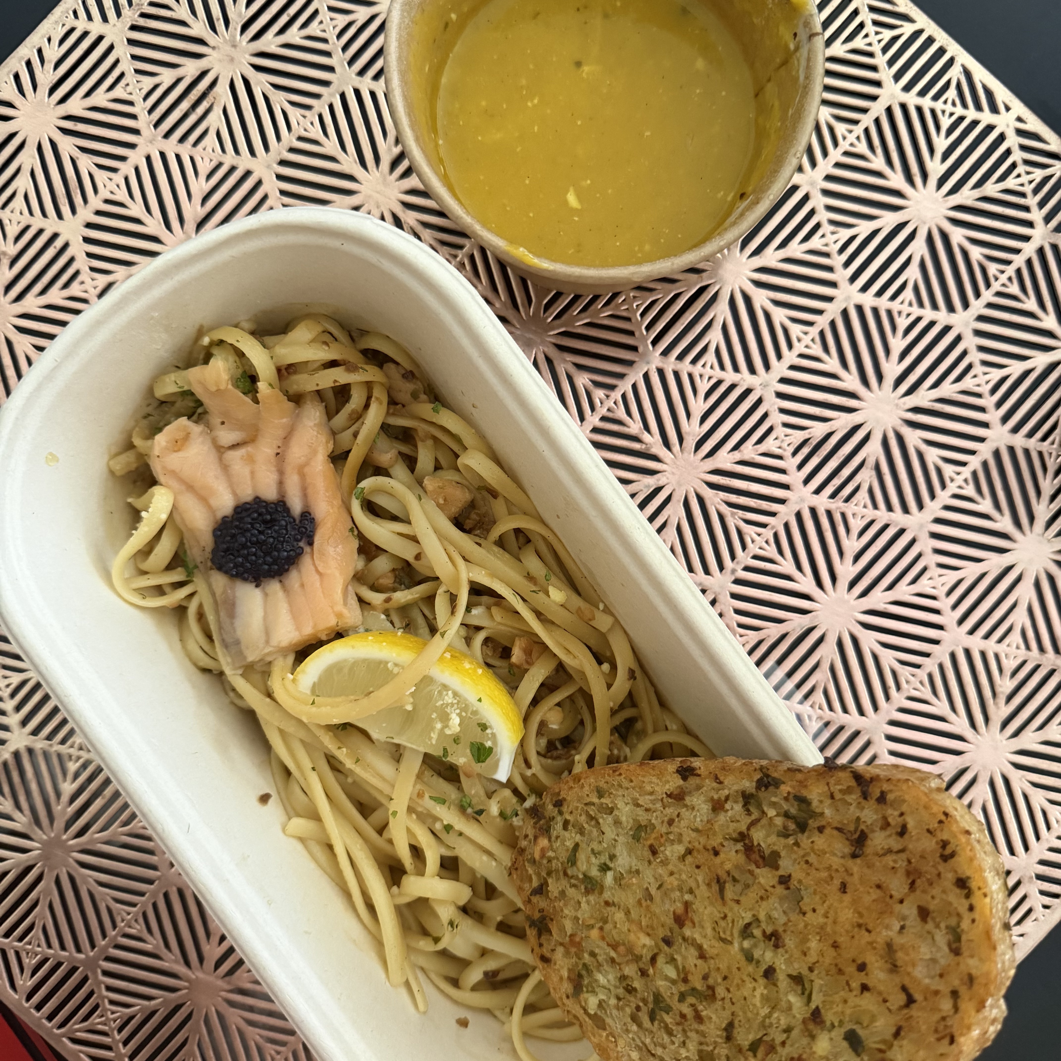 smoked salmon cream pasta + pumpkin