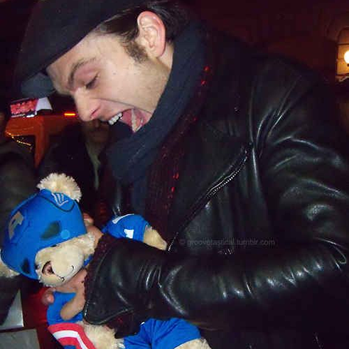 go seb! kill him go seb! kill him